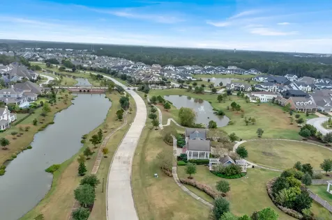2030 Woodland Pine Court Conroe TX 77384