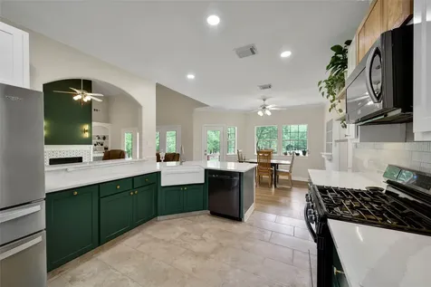 8920 Forest Lake Drive Montgomery TX 77316