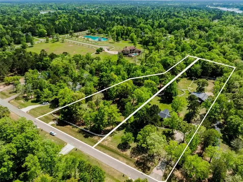 8920 Forest Lake Drive Montgomery TX 77316