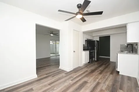 2431 Bayou Drive League City TX 77573