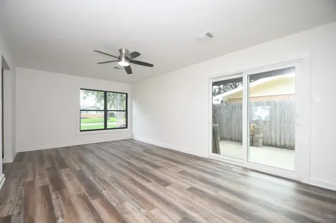 2431 Bayou Drive League City TX 77573