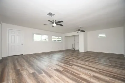 2431 Bayou Drive League City TX 77573