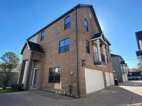 3710 Sherwood Lane 108 Houston TX 77092