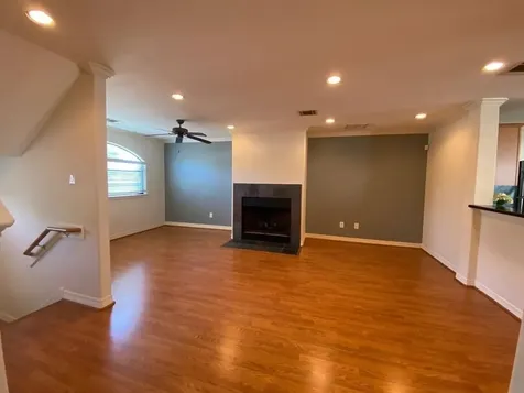 3710 Sherwood Lane 108 Houston TX 77092