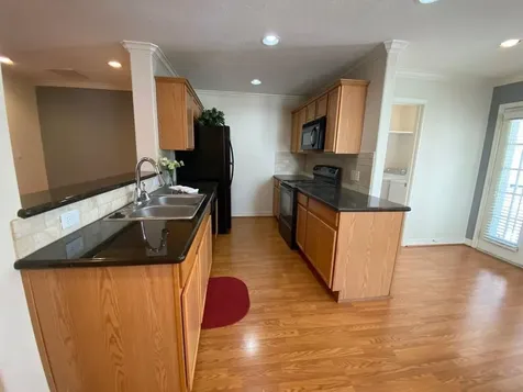 3710 Sherwood Lane 108 Houston TX 77092