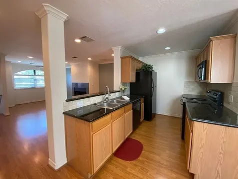 3710 Sherwood Lane 108 Houston TX 77092