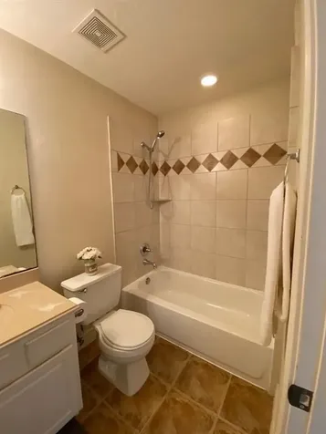 3710 Sherwood Lane 108 Houston TX 77092