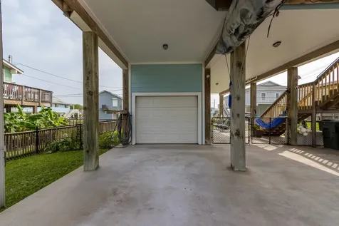 4211 Hardin Drive Galveston TX 77554