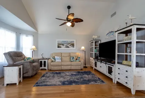 4211 Hardin Drive Galveston TX 77554