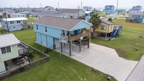 4211 Hardin Drive Galveston TX 77554