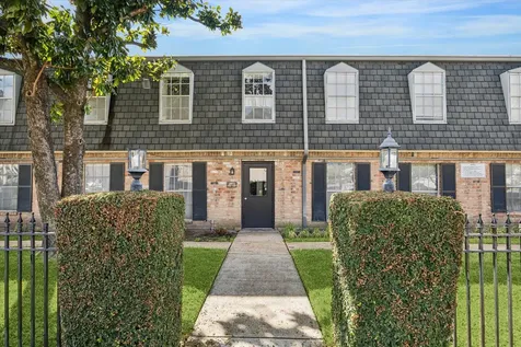 9031 Gaylord Street 136 Houston TX 77024