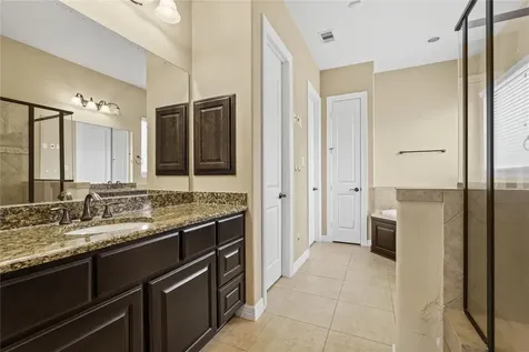 2515 Sentry Oak Way Sugar Land TX 77479