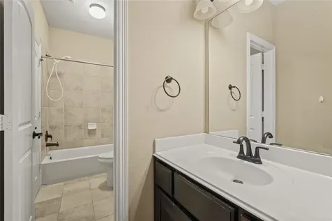 2515 Sentry Oak Way Sugar Land TX 77479