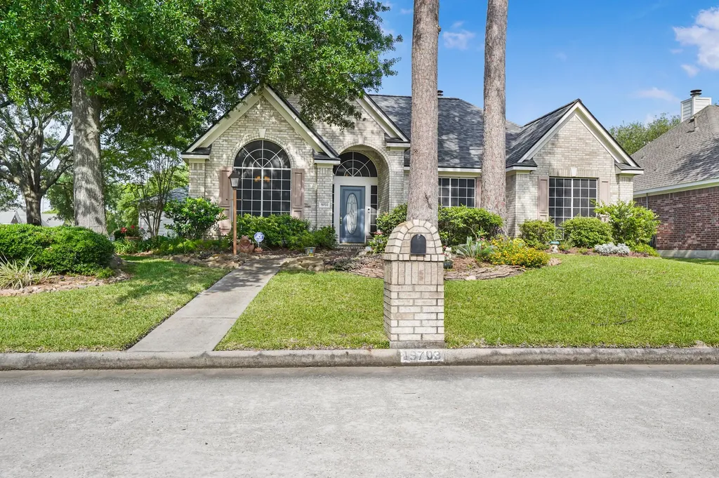 19703 Clear Glen Drive Humble TX 77346