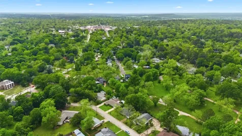 105 Lakeway Drive Crockett TX 75835