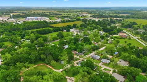 105 Lakeway Drive Crockett TX 75835