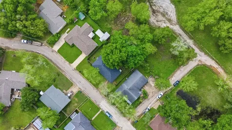 105 Lakeway Drive Crockett TX 75835