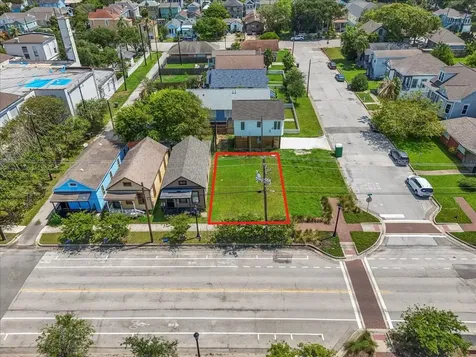 1320 27th Street Galveston TX 77550