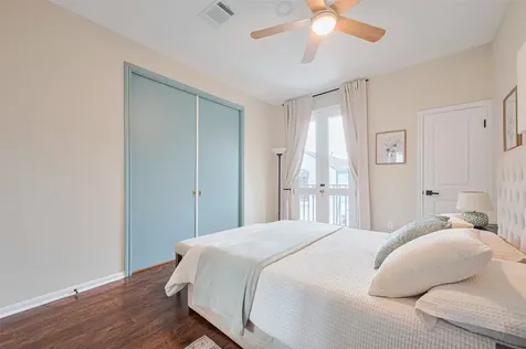 3 River Hollow Lane Houston TX 77027