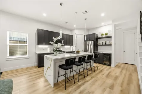 4513 Reed Road B Houston TX 77051