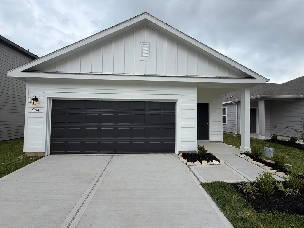 6044 Majestic Creek Trail Porter TX 77365