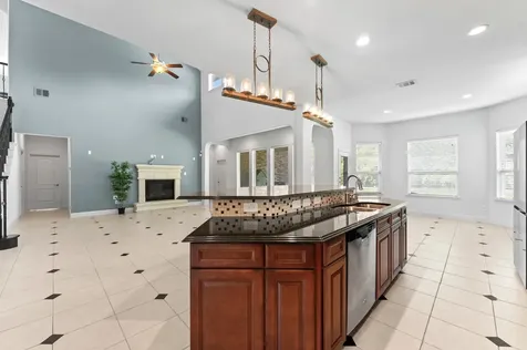 39 Tioga Place Tomball TX 77375