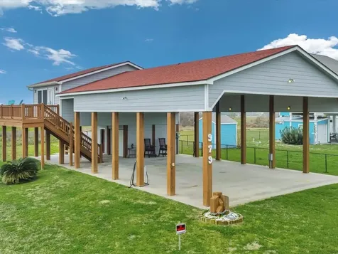 979 Sea Spray Drive Crystal Beach TX 77650