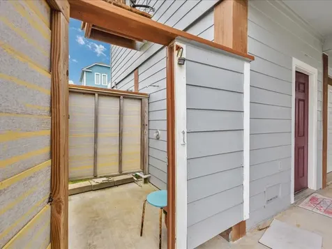 979 Sea Spray Drive Crystal Beach TX 77650