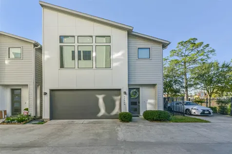 3206 N Macgregor Way A Houston TX 77004