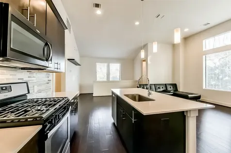 3206 N Macgregor Way A Houston TX 77004