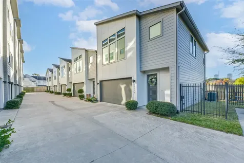 3206 N Macgregor Way A Houston TX 77004