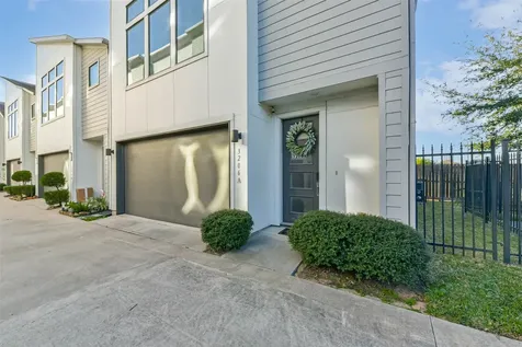 3206 N Macgregor Way A Houston TX 77004