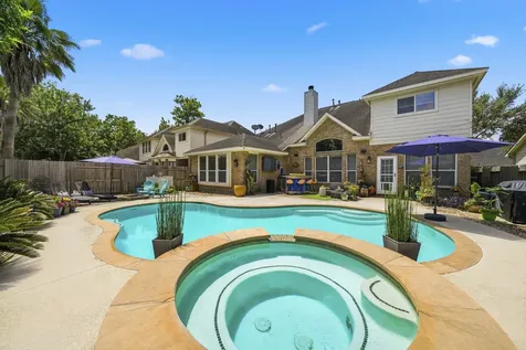 8815 Wenona Walk Missouri City TX 77459