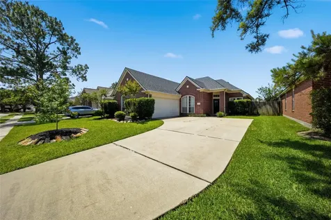 3714 Crescent Drive Pearland TX 77584