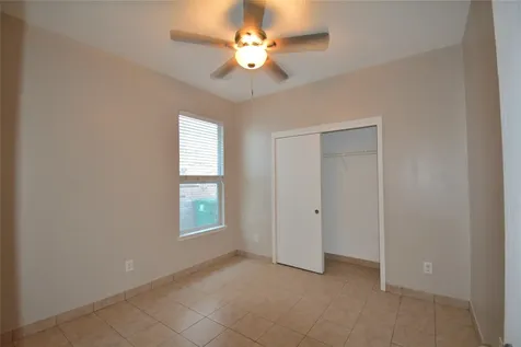 10819 Shannon Mills Lane Houston TX 77075