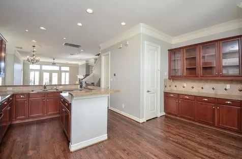 625 Hartman Street Houston TX 77007