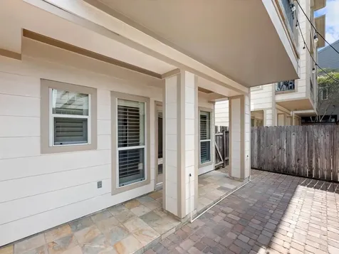 625 Hartman Street Houston TX 77007