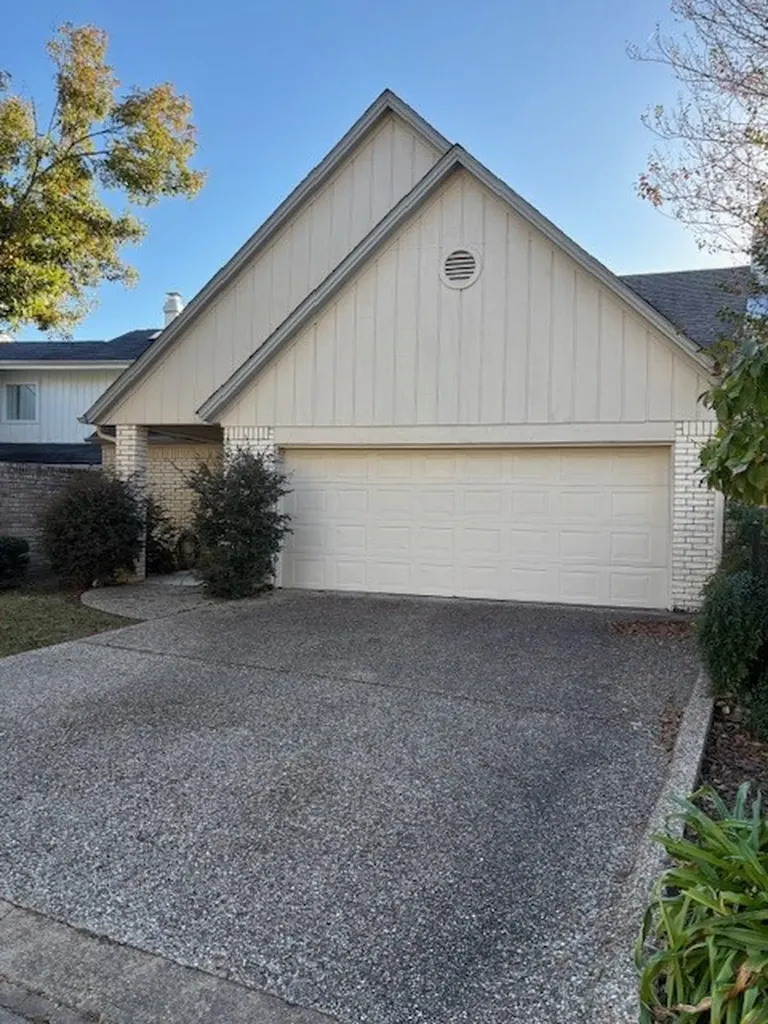 24 Lakeview Manor Huntsville TX 77340