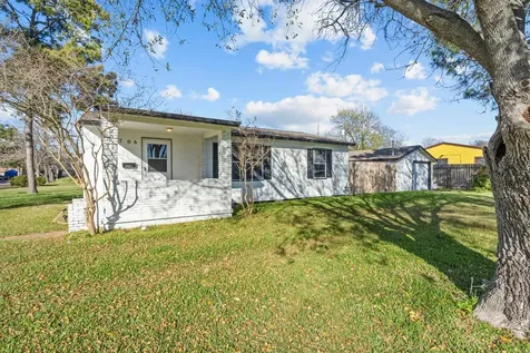 706 13th Street N Texas City TX 77590