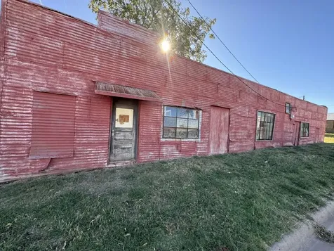 204 E Bryan Avenue Electra TX 76360