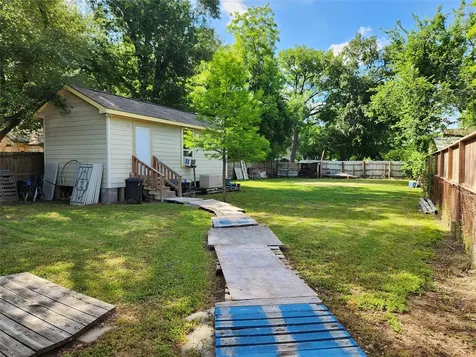 1716 Roxella Street Houston TX 77093