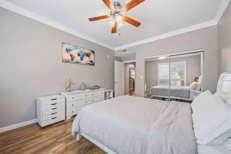 2299 Lone Star Drive 327 Sugar Land TX 77479