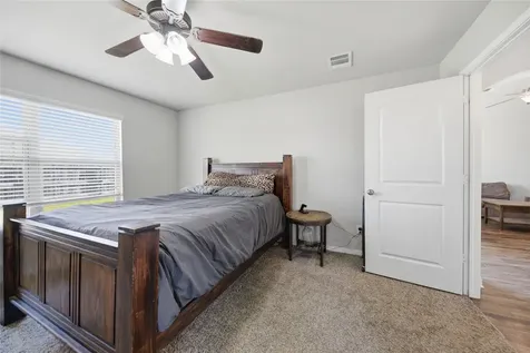 808 Mockingbird Street Navasota TX 77868