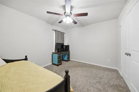808 Mockingbird Street Navasota TX 77868