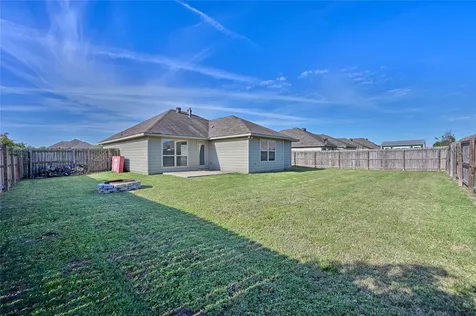 808 Mockingbird Street Navasota TX 77868