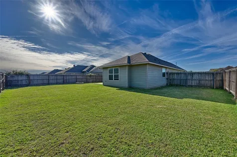 808 Mockingbird Street Navasota TX 77868