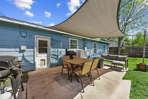5874 Beldart Street Houston TX 77033