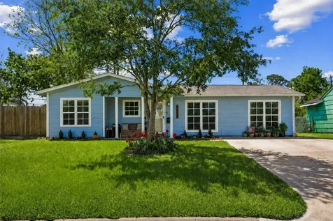 5874 Beldart Street Houston TX 77033