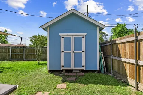 5874 Beldart Street Houston TX 77033