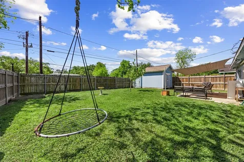 5874 Beldart Street Houston TX 77033